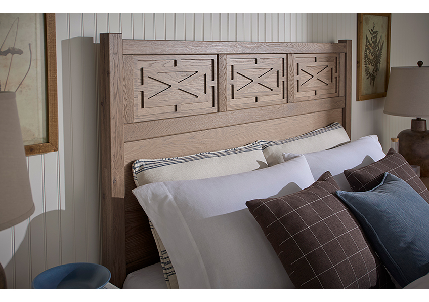 Tide & Timber Fretwork Bed With Storage Footboard in King - 831-667-066B-502-666T 831667066B502666T