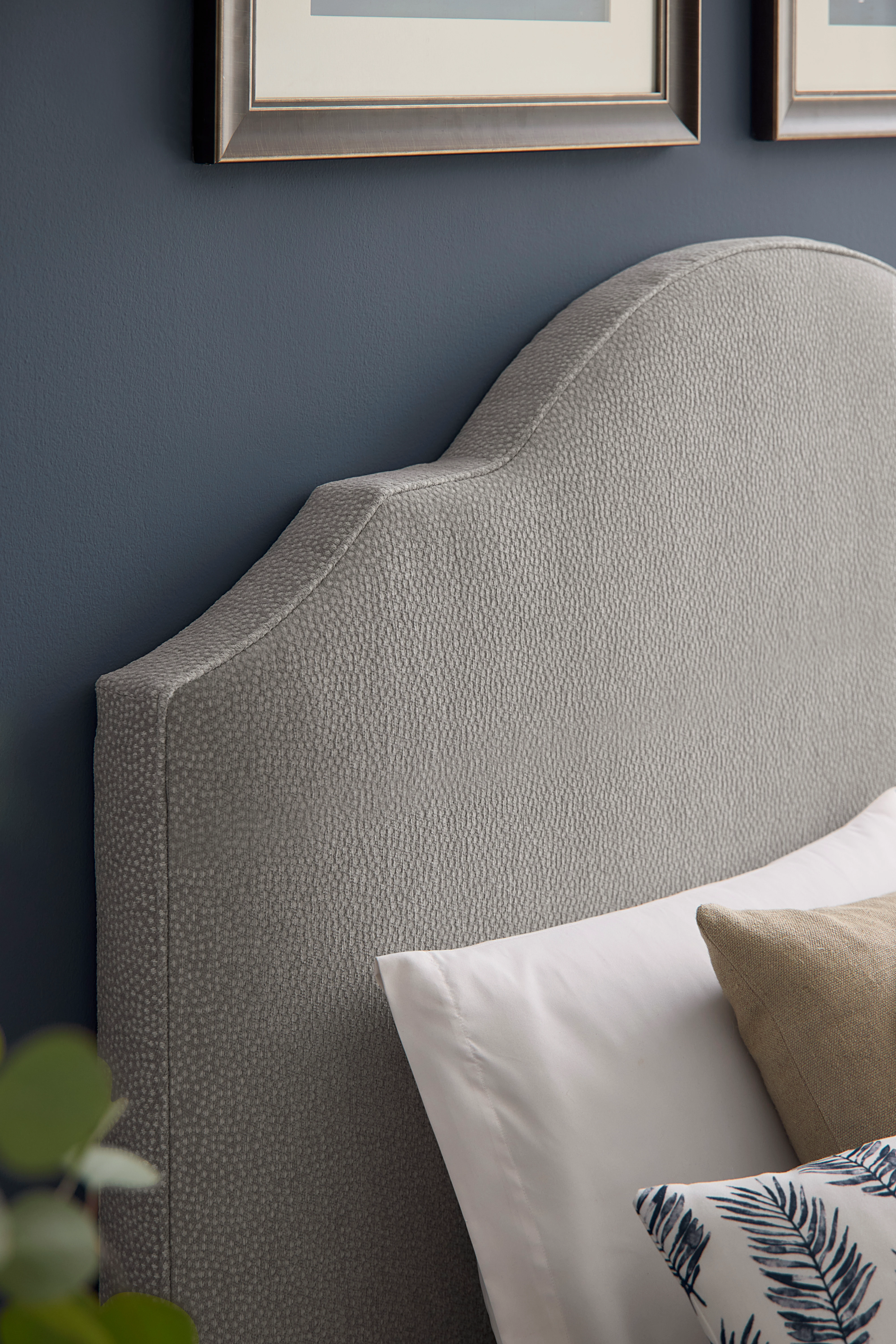 Grey Antelope Uph Hdbd 3/3 835331G