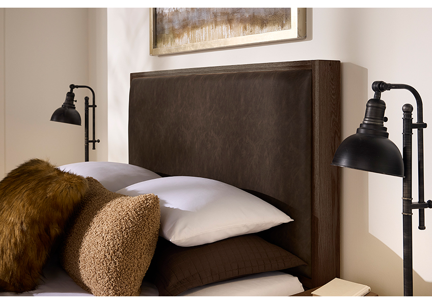 Lodge & Loft Wood Trim Upholstered Storage Bed - Sedona Brown Fabric - 840-661Y-066B-502-666 840661Y066B502666
