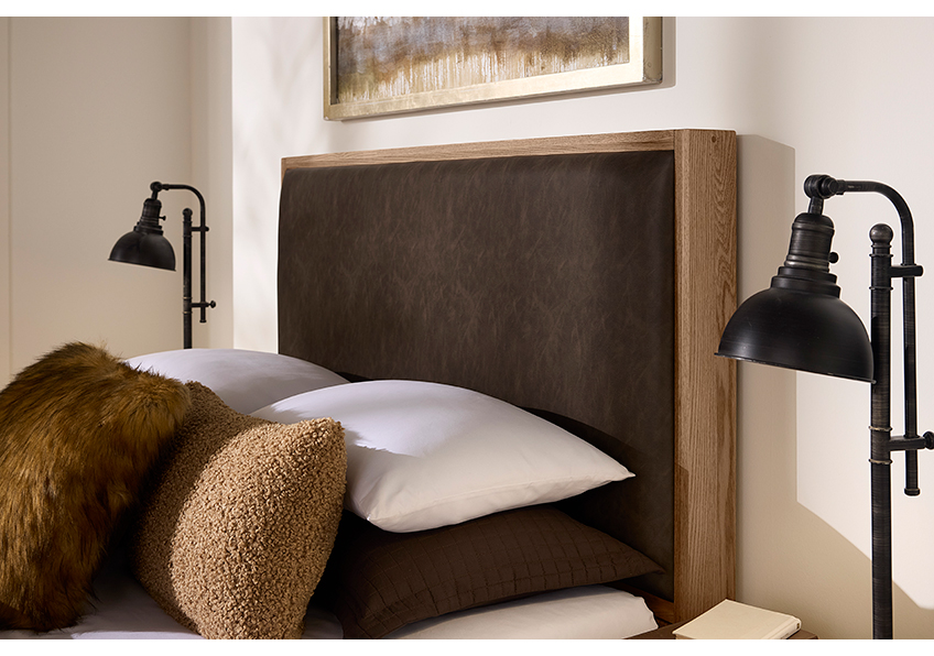 Lodge & Loft Wood Trim Upholstered Bed - Sedona Brown Fabric in Cal King - 842-661Y-166Y-944-MS1 842661Y166Y944MS1