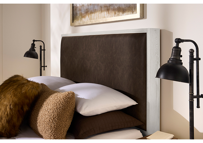 Lodge & Loft Wood Trim Upholstered Bed - Sedona Brown Fabric in Cal King - 844-661Y-166Y-944-MS1 844661Y166Y944MS1