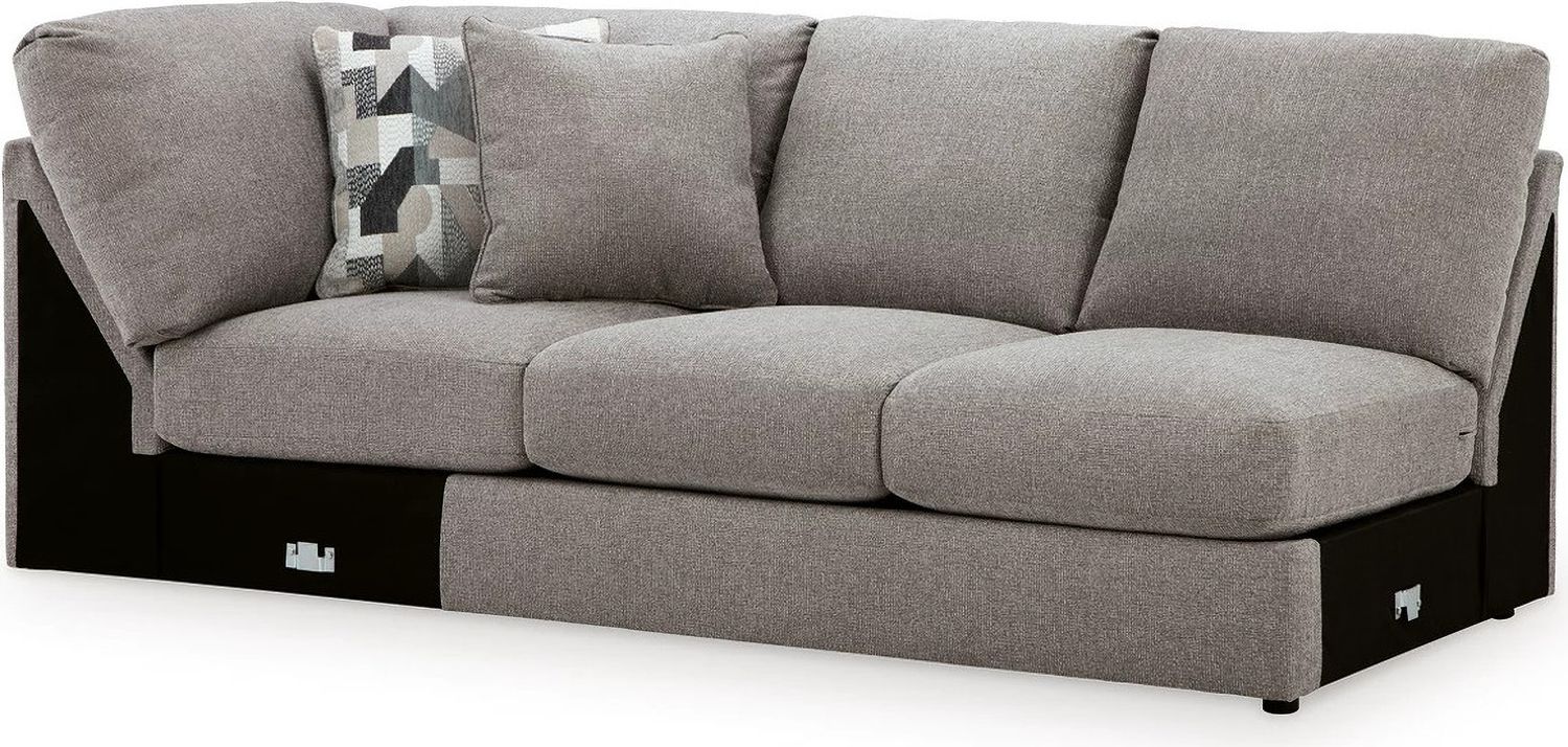 Lindon 3-Piece Sectional with RAF Chaise In Smoke 84704S4