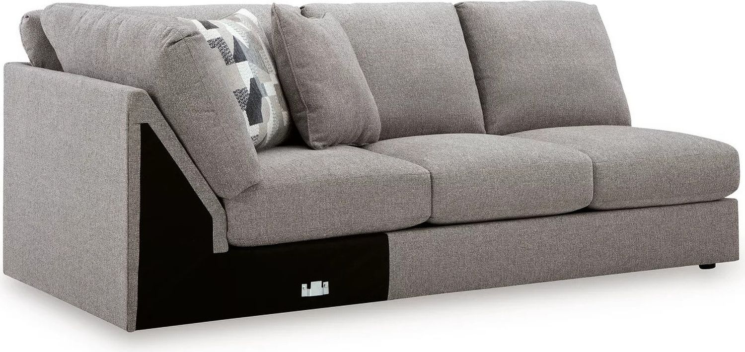 Lindon 3-Piece Sectional with RAF Chaise In Smoke 84704S4