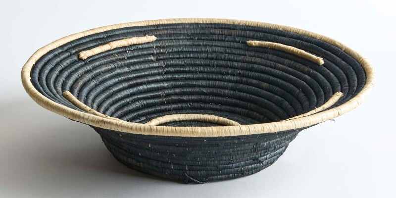 Village Wall Basket 8550K21116WB