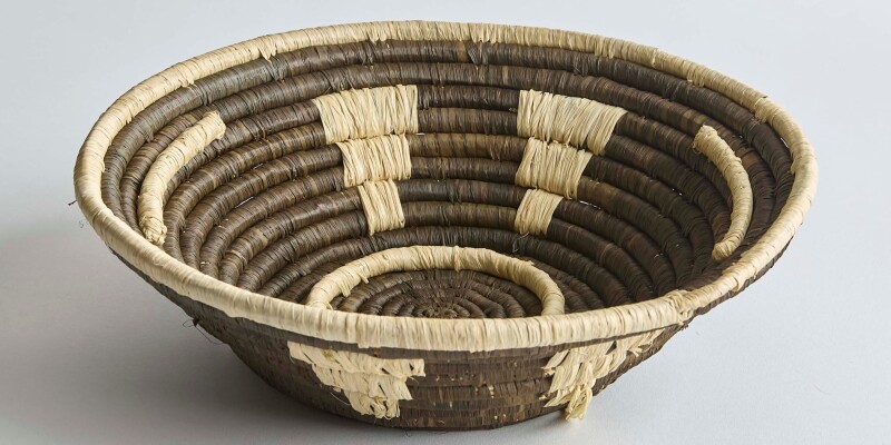 Earth Wall Basket 8550K21712WB