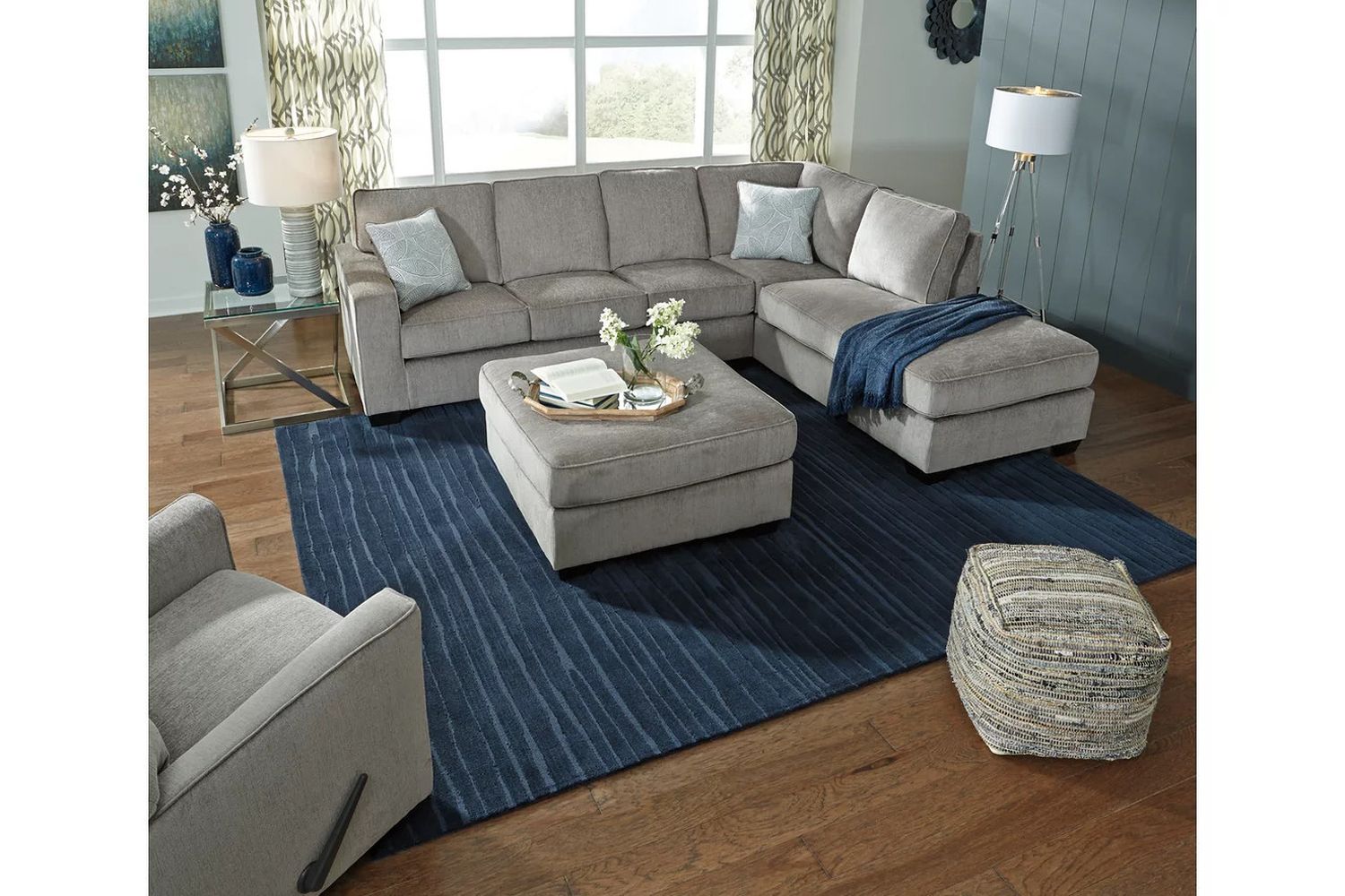 Altari Oversized Accent Ottoman In Alloy 8721408