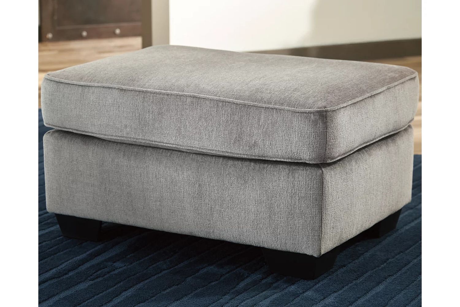 Altari Chair and Ottoman In Alloy 87214U4