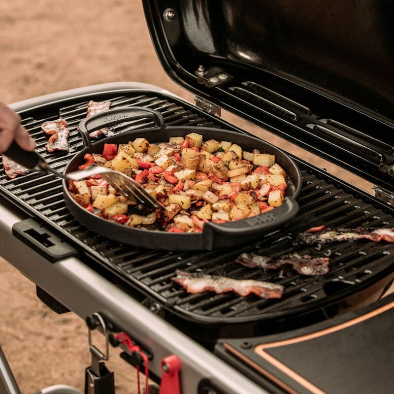 Weber Traveler® Portable Gas Grill view 8