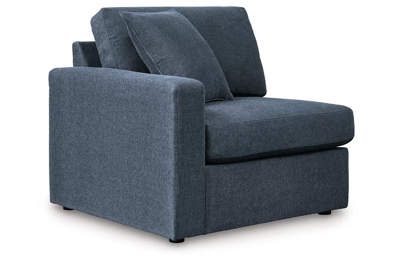 Modmax 4-Piece Sectional and Ottoman In Ink 92121U11