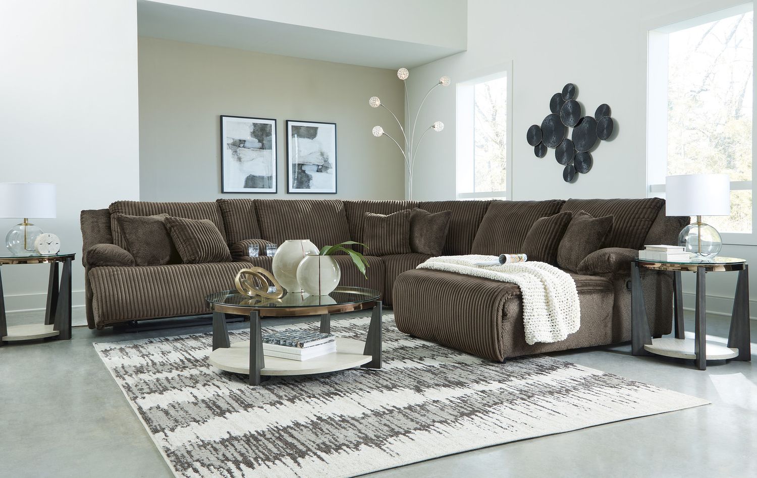 Top Tier 3-Piece Sectional Sofa Chaise In Chocolate 92705S6