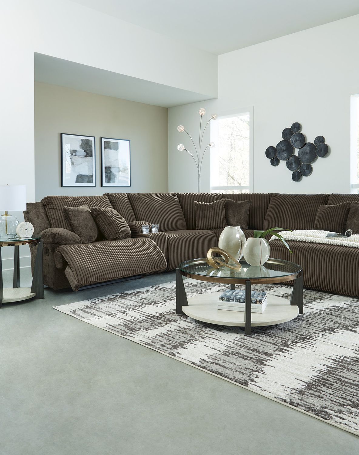 Top Tier 3-Piece Sectional Sofa Chaise In Chocolate 92705S6