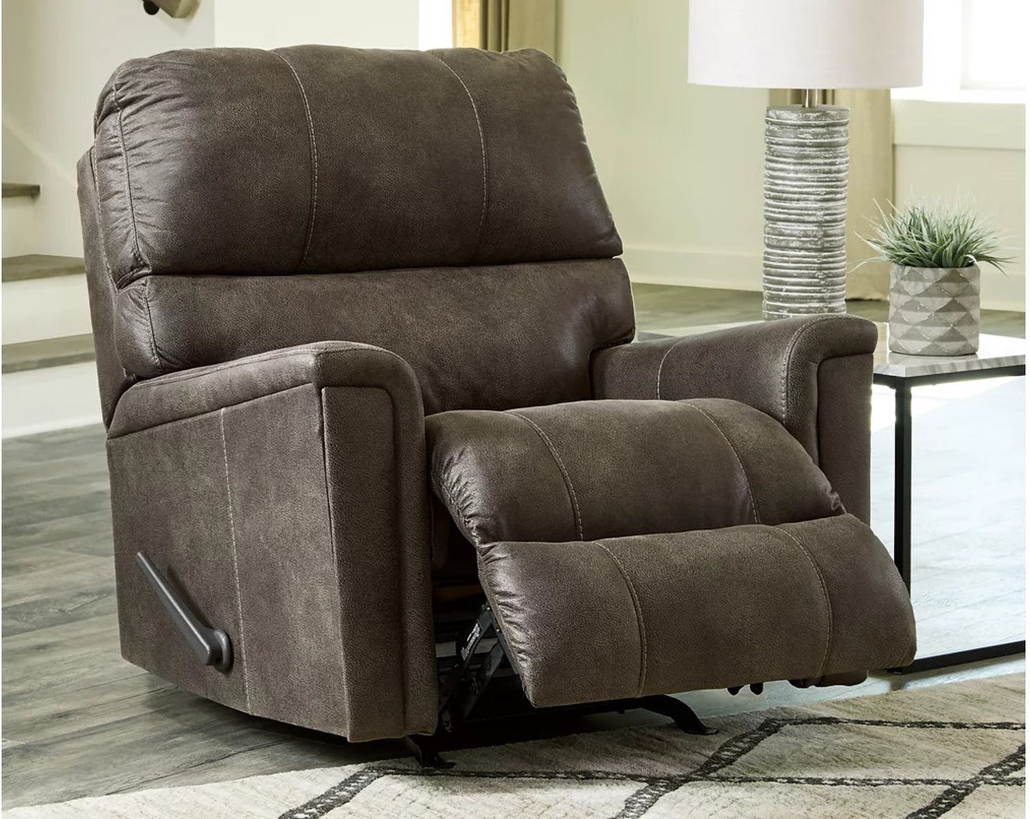 Navi Living Room Set In Smoke 94002U1