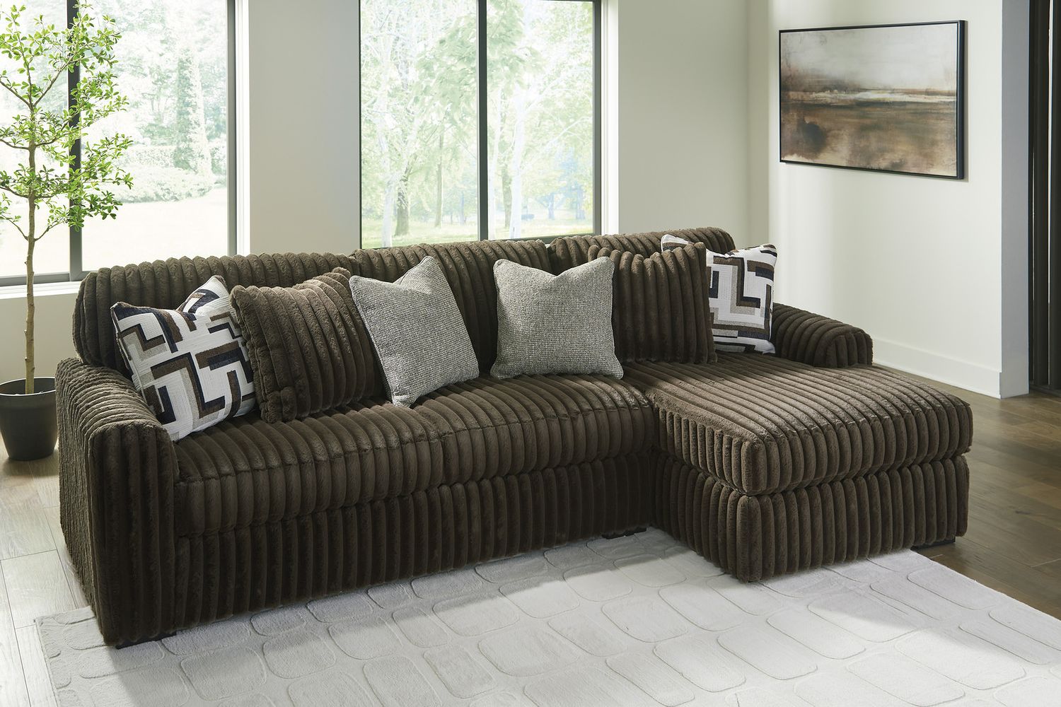 Midnight-Madness 2-Piece Sectional Sofa with Chaise In Chocolate 98104S2