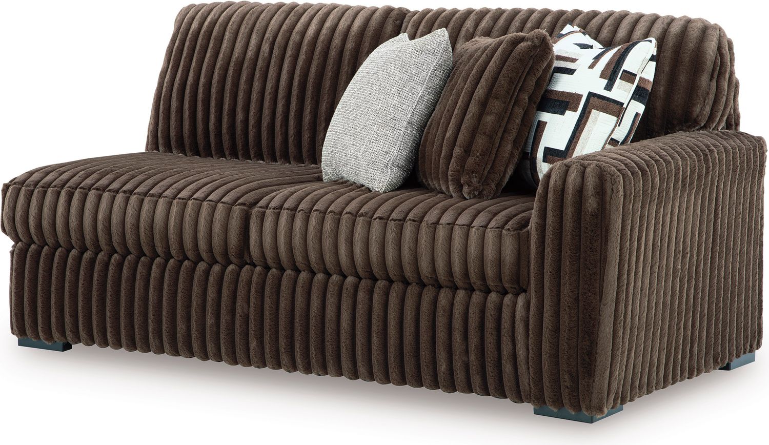 Midnight-Madness 2-Piece Sectional In Chocolate 98104S7