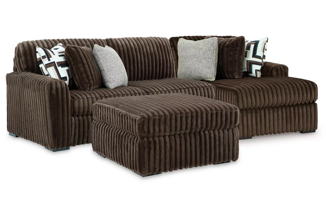 Midnight-Madness 2-Piece Sectional and Ottoman In Chocolate 98104U7