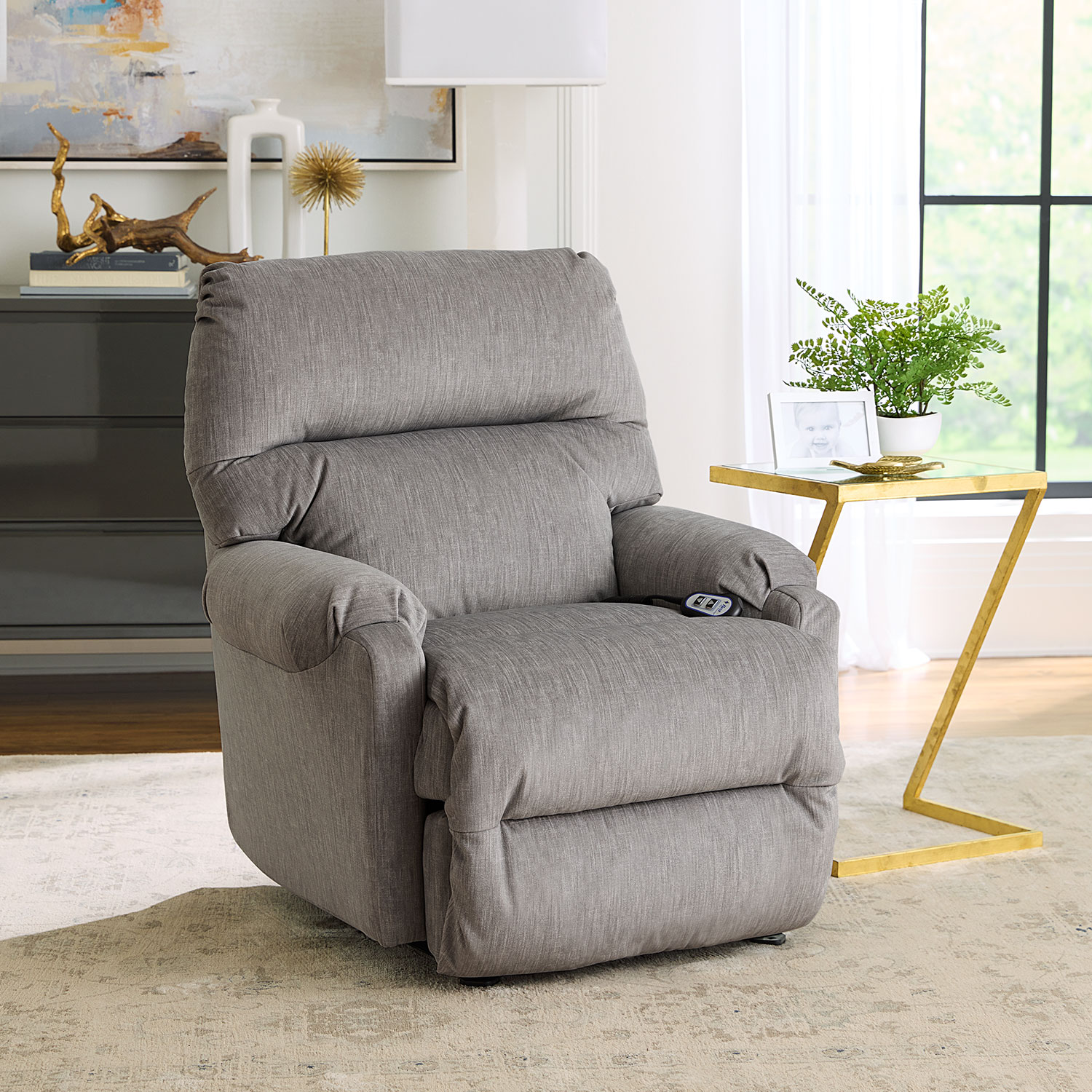 Cannes - Petite, Traditional Recliner - 9AP04 9AP04