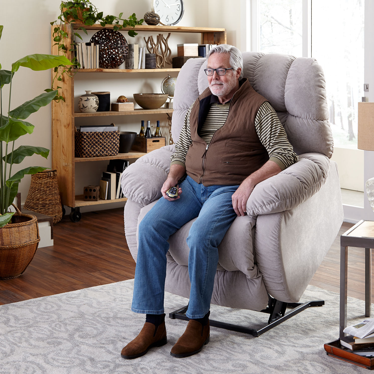 Roscoe - Robust Sized 2-motor Power Lift Recliner Featuring Beast Construction - 9B21 9B21