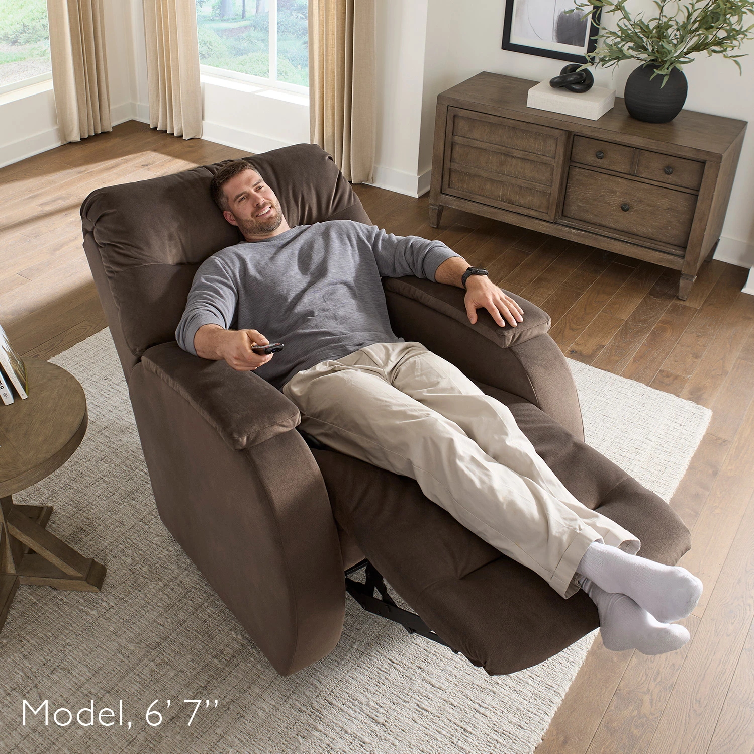 Mastodon - Oversized Beast Recliner - 9B34 9B34