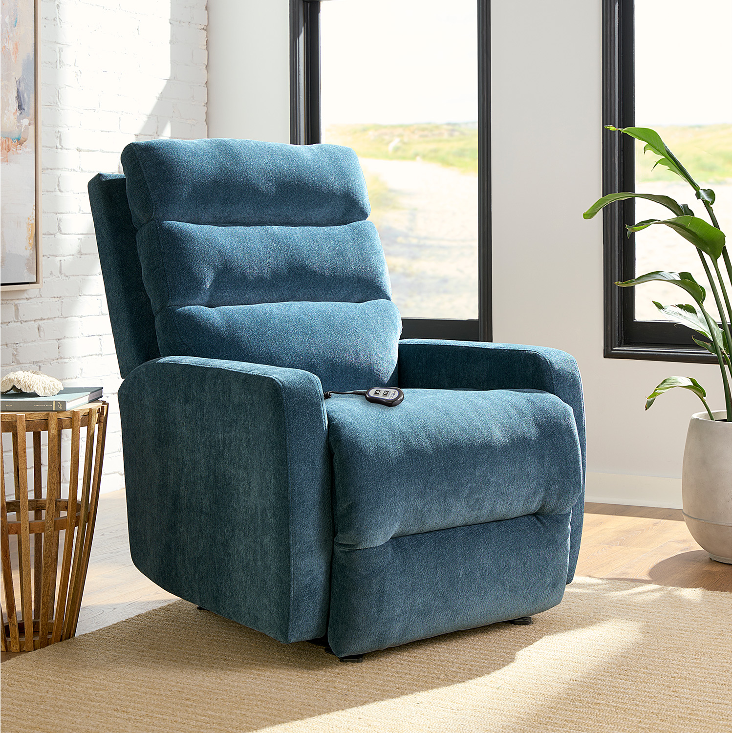 Kristisha - Modern-styled, Triple Back Lift Recliner - 9N31 9N31