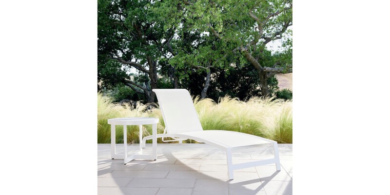Walker Outdoor Round End Table A027ROTBK