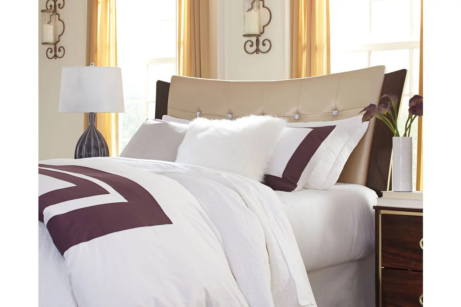 Himena White Pillow A1000356P