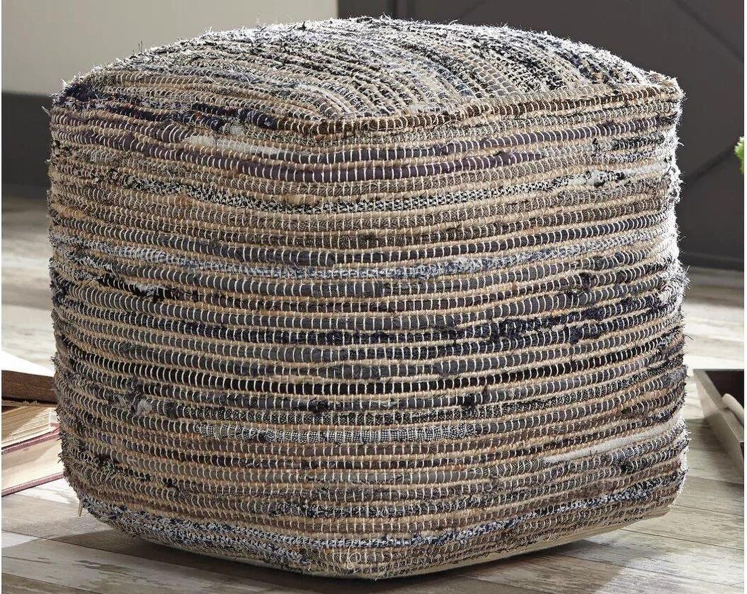 Absalom Natural Pouf A1000550