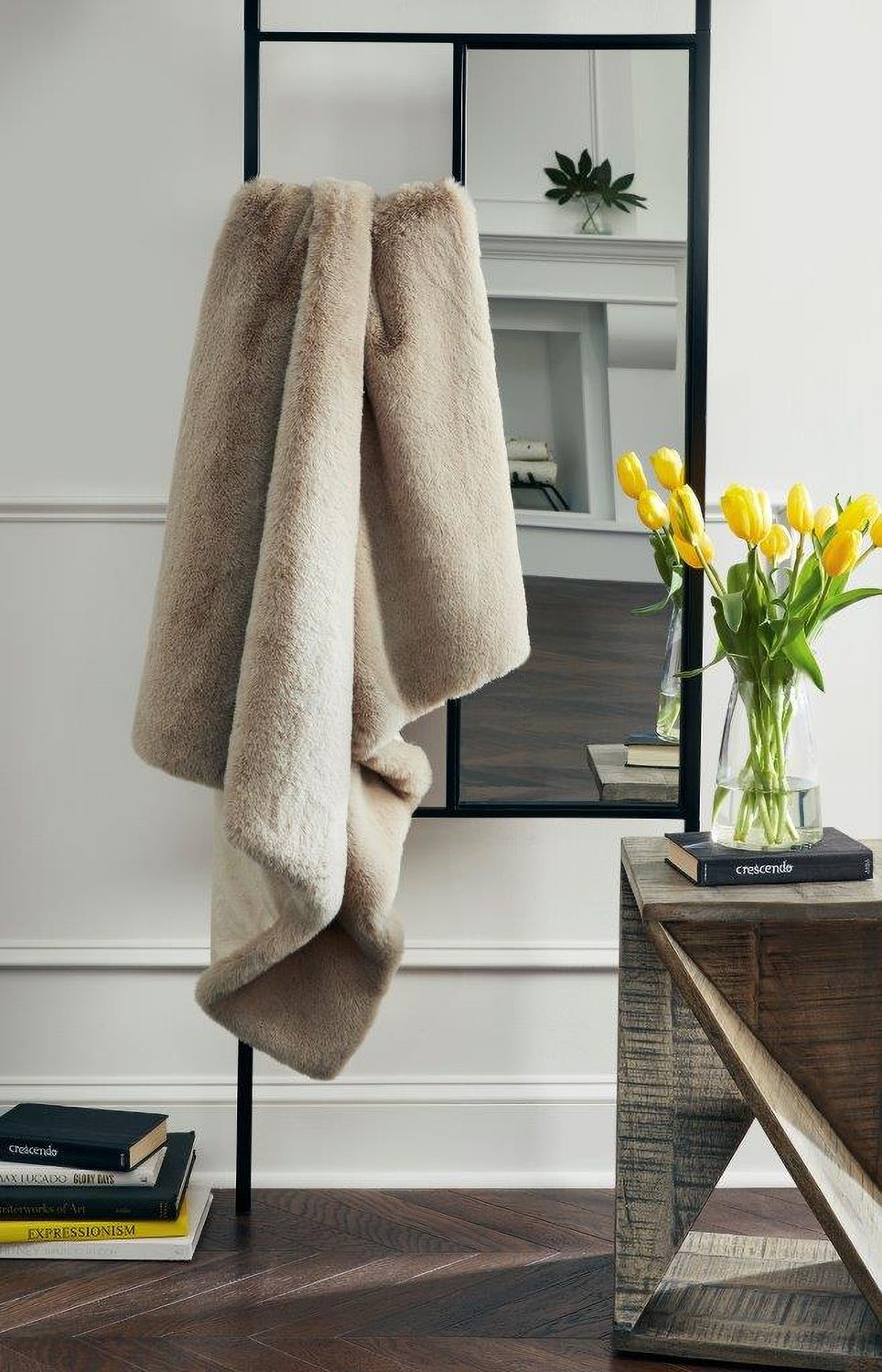 Gariland Taupe Throw A1000912T