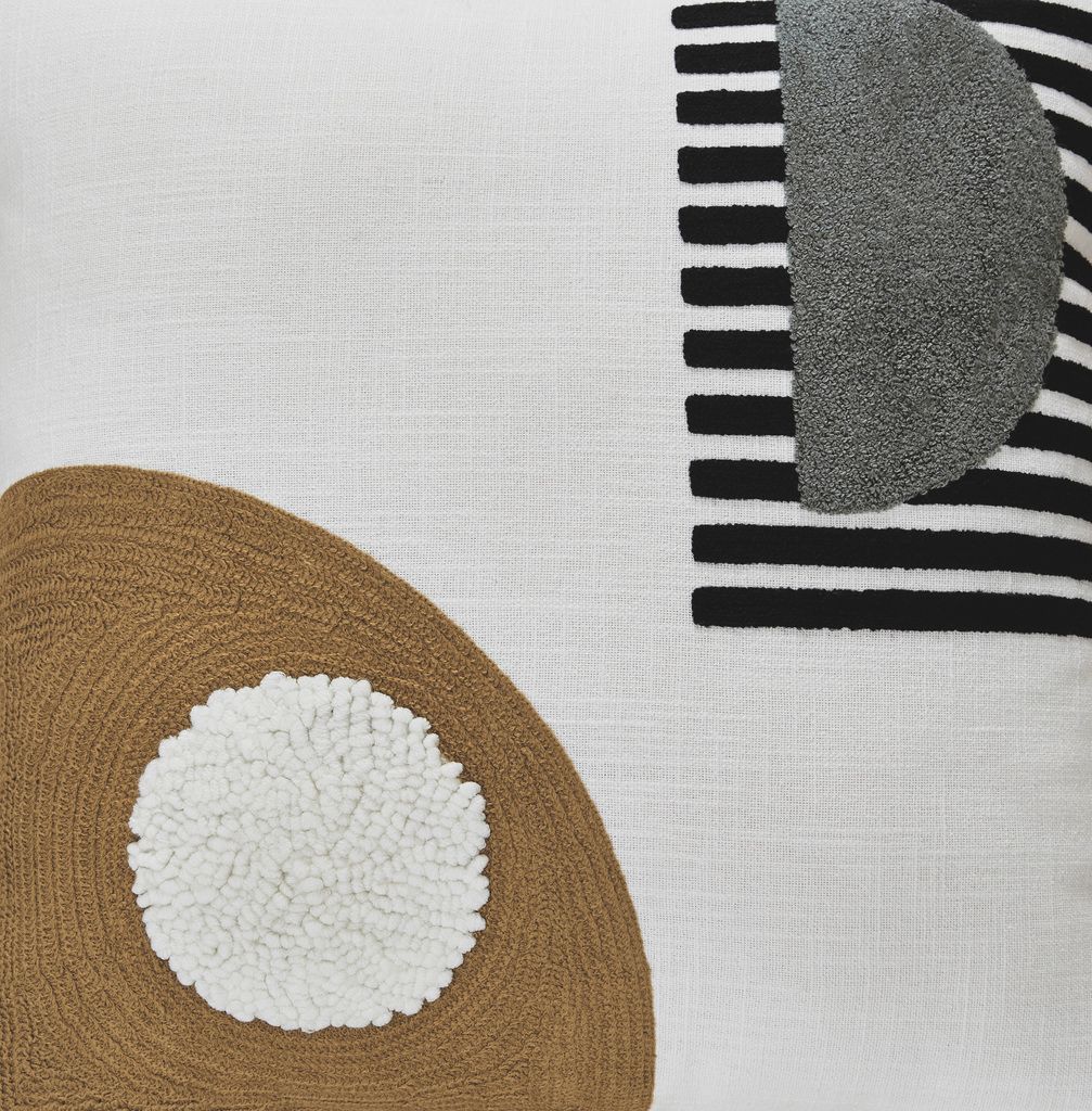 Longsum Black And White Pillow Set Of 4 A1000927