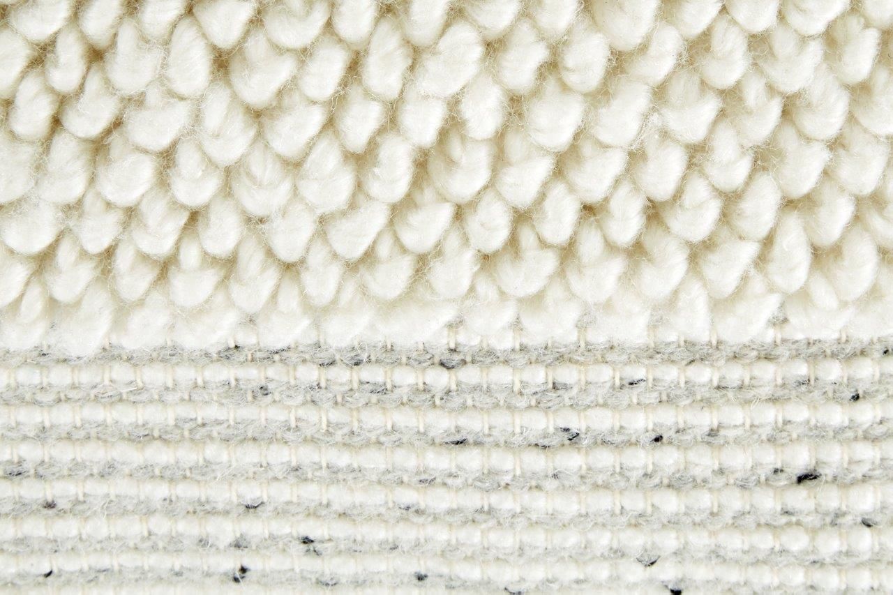 Rowcher Gray And White Pillow A1001004P