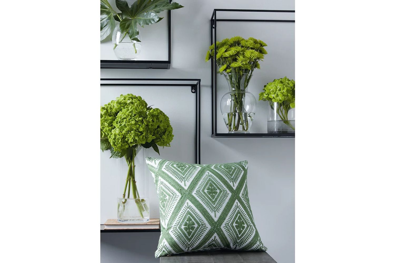 Bellvale Green And White Pillow Set Of 4 A1001028