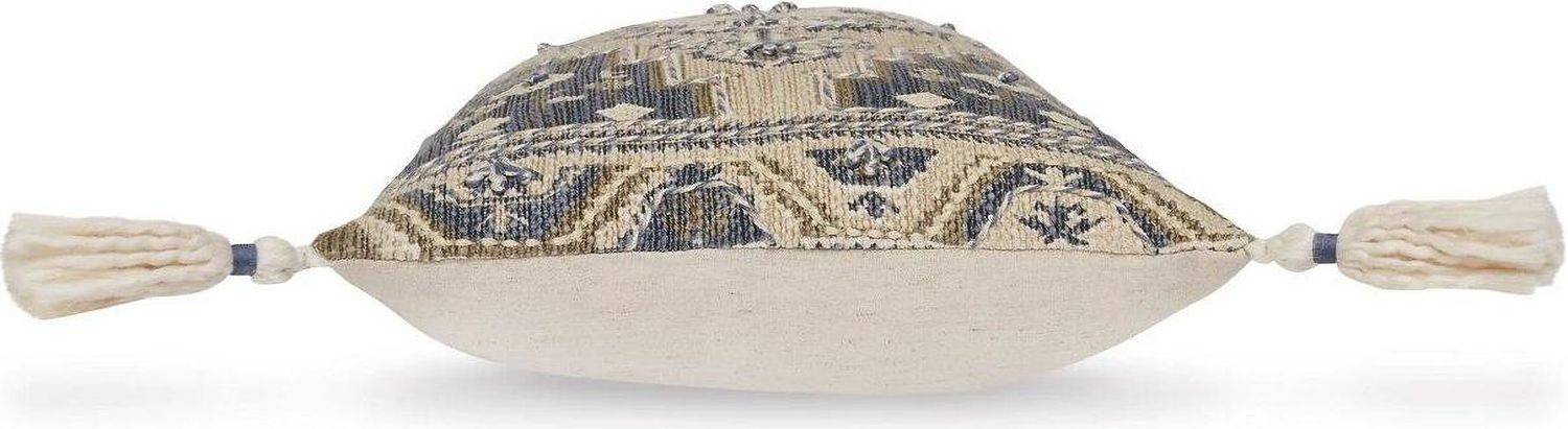Winbury Pillow In Blue and White A1001035P
