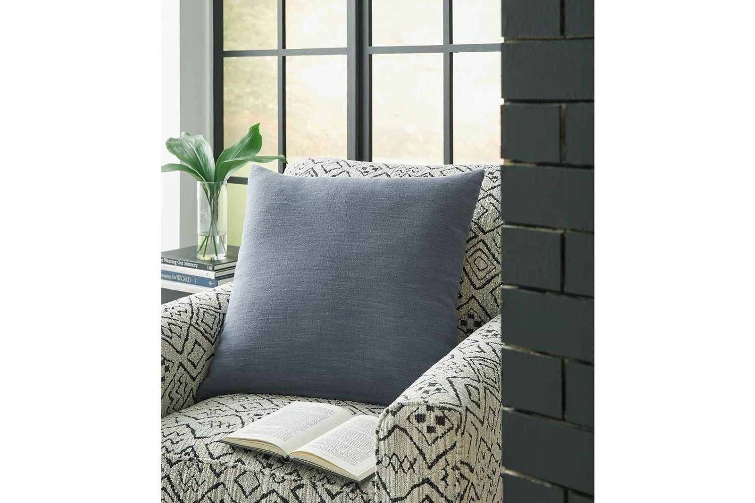 Thaneville Pillow In Blue A1001041P