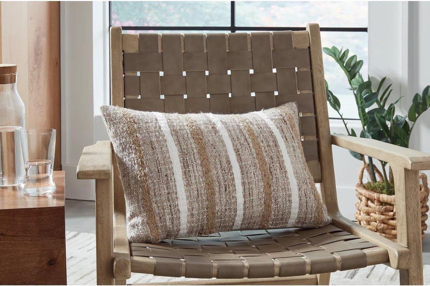 Benish Pillow In Tan and Brown and White A1001047P