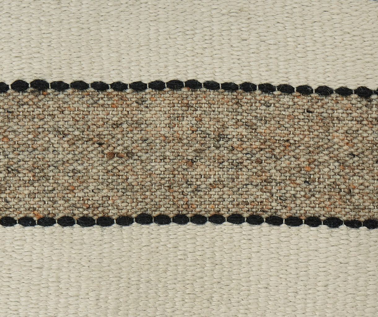 Rueford Pillow Set of 4 In Black and Brown A1001063