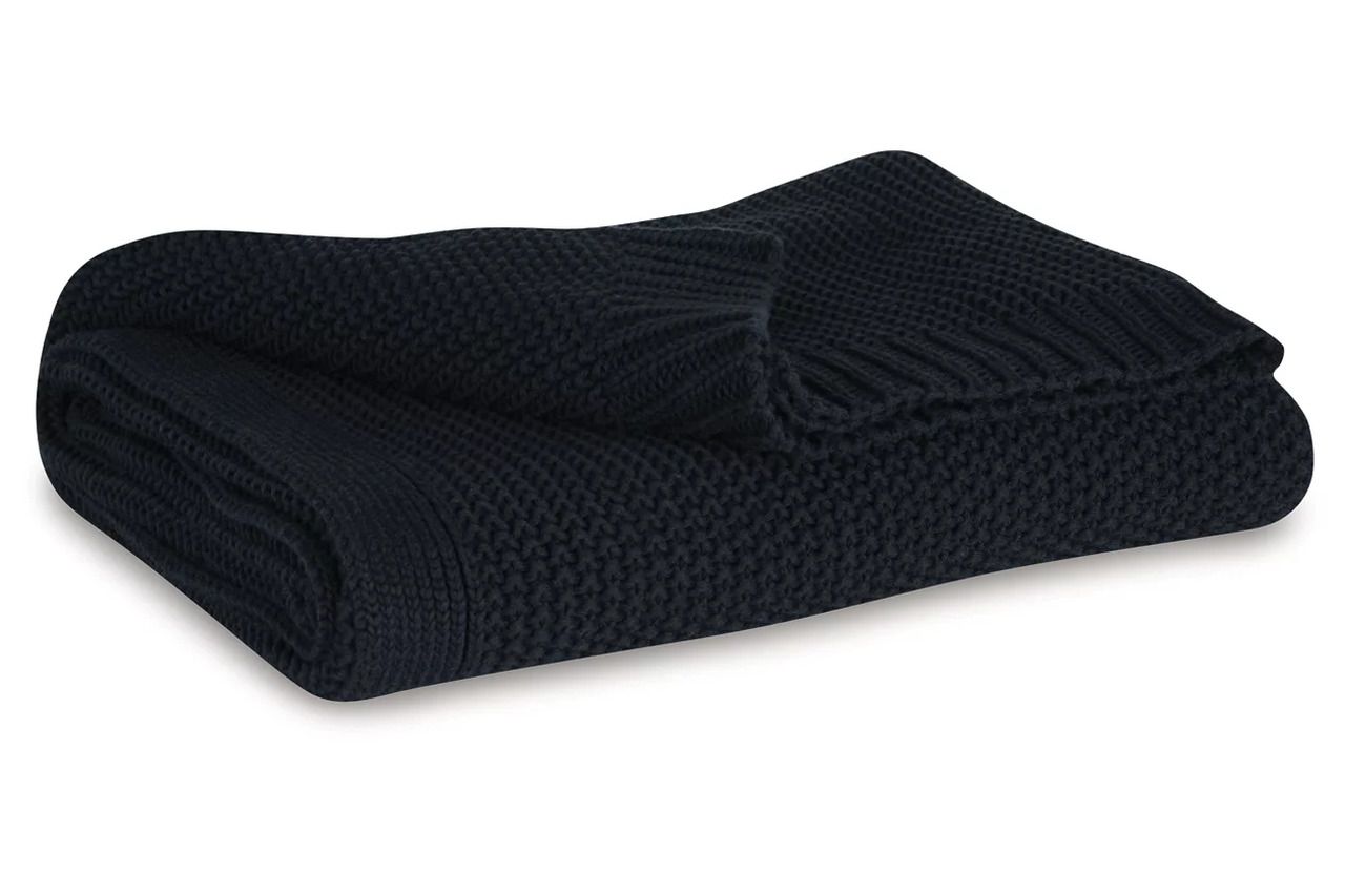 Gayelery Throw In Black A1001086T