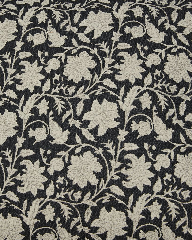 Alanderson Pillow Set of 4 In Black/Ivory A1001100