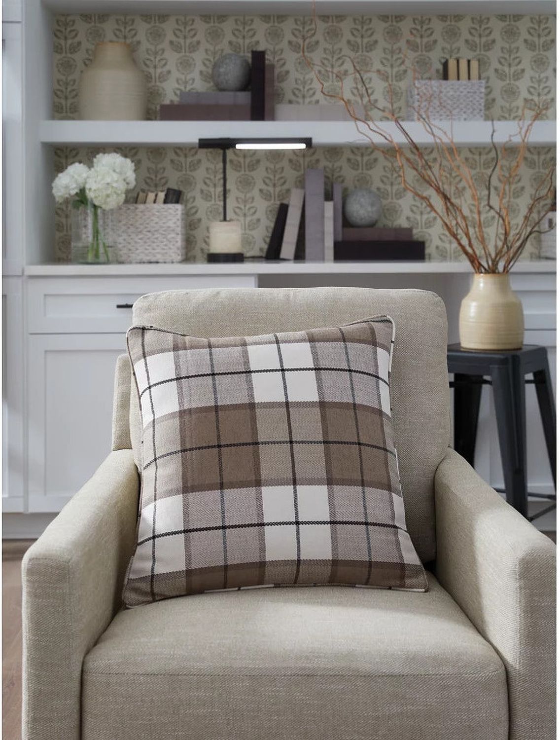 Godricton Pillow In Brown/Black/Cream A1001103P
