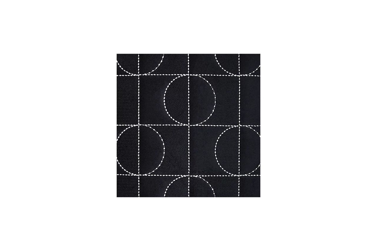 Kydner Pillow Set of 4 In Black and Silver A1001108