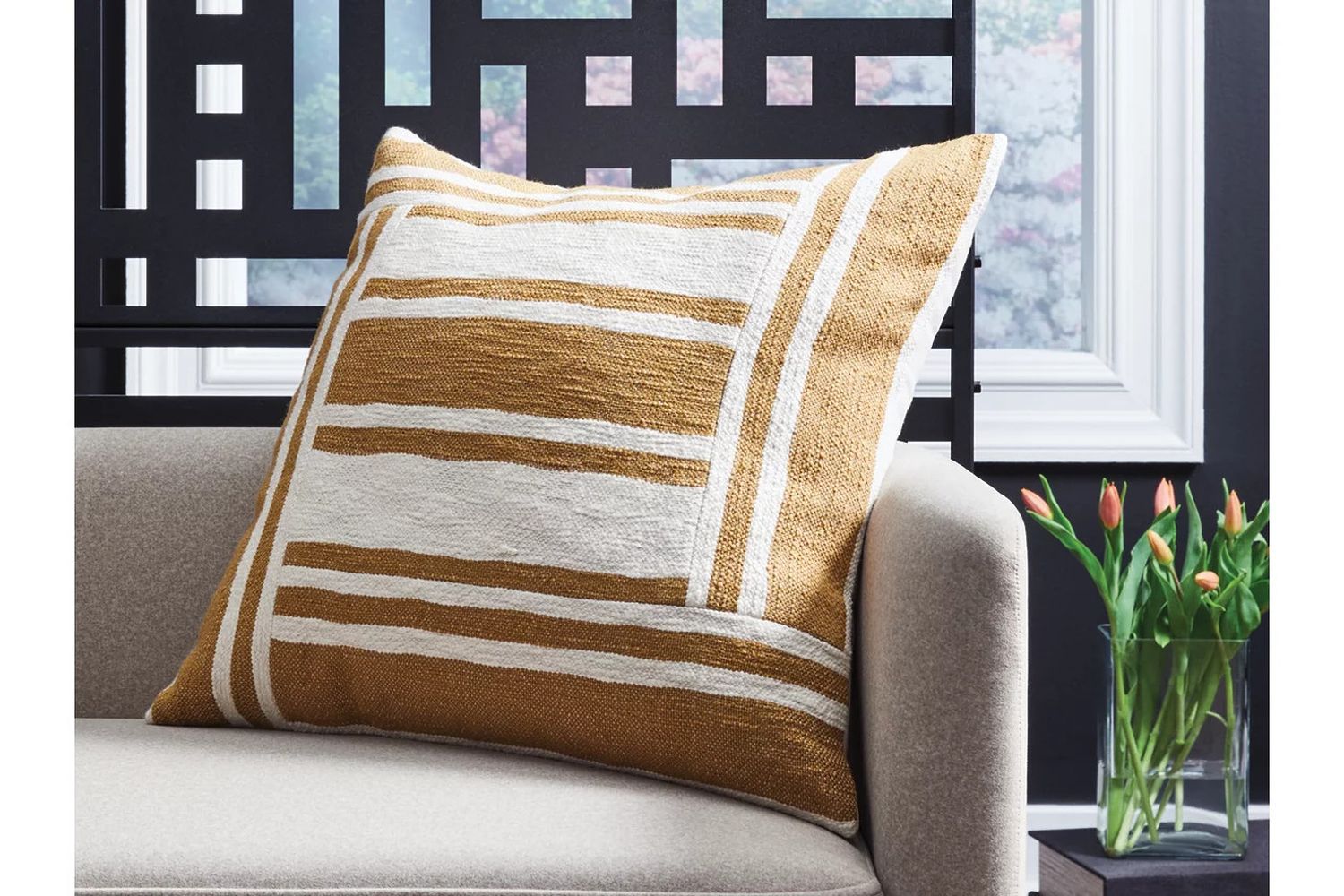 Darrman Pillow Set of 4 In Ochre and Ivory A1001116