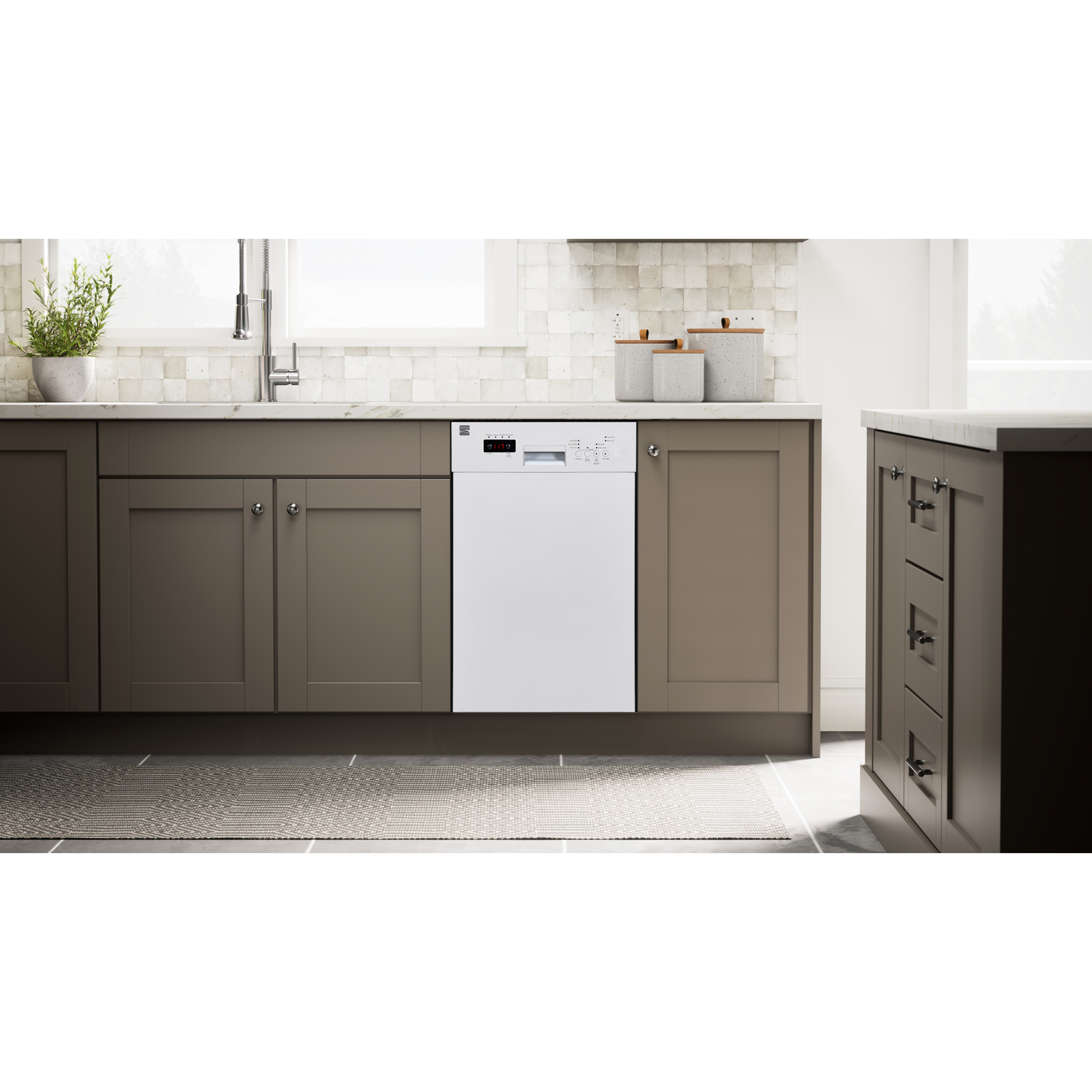 18" Built-in Dishwasher with UltraWash® Plus System and EasyFlex 3rd Rack  White A124333648