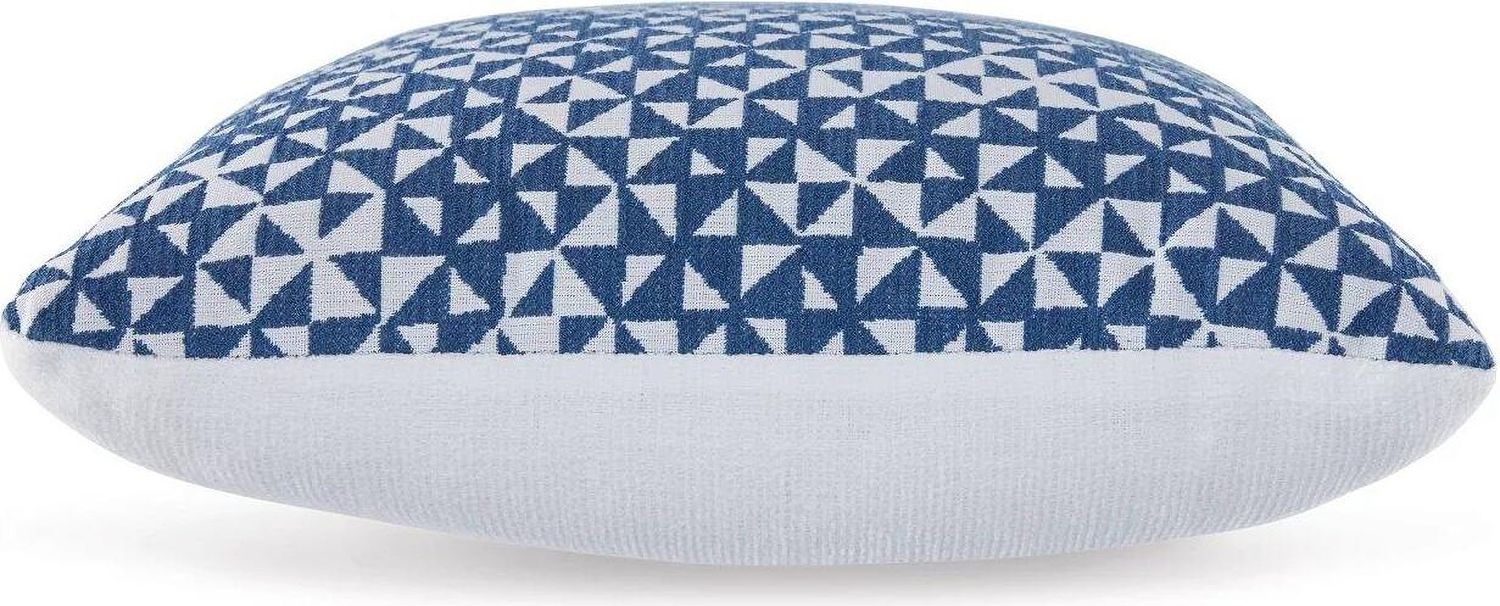Jaycott Next-Gen Nuvella Pillow Set of 4 In Blue and White A1900001
