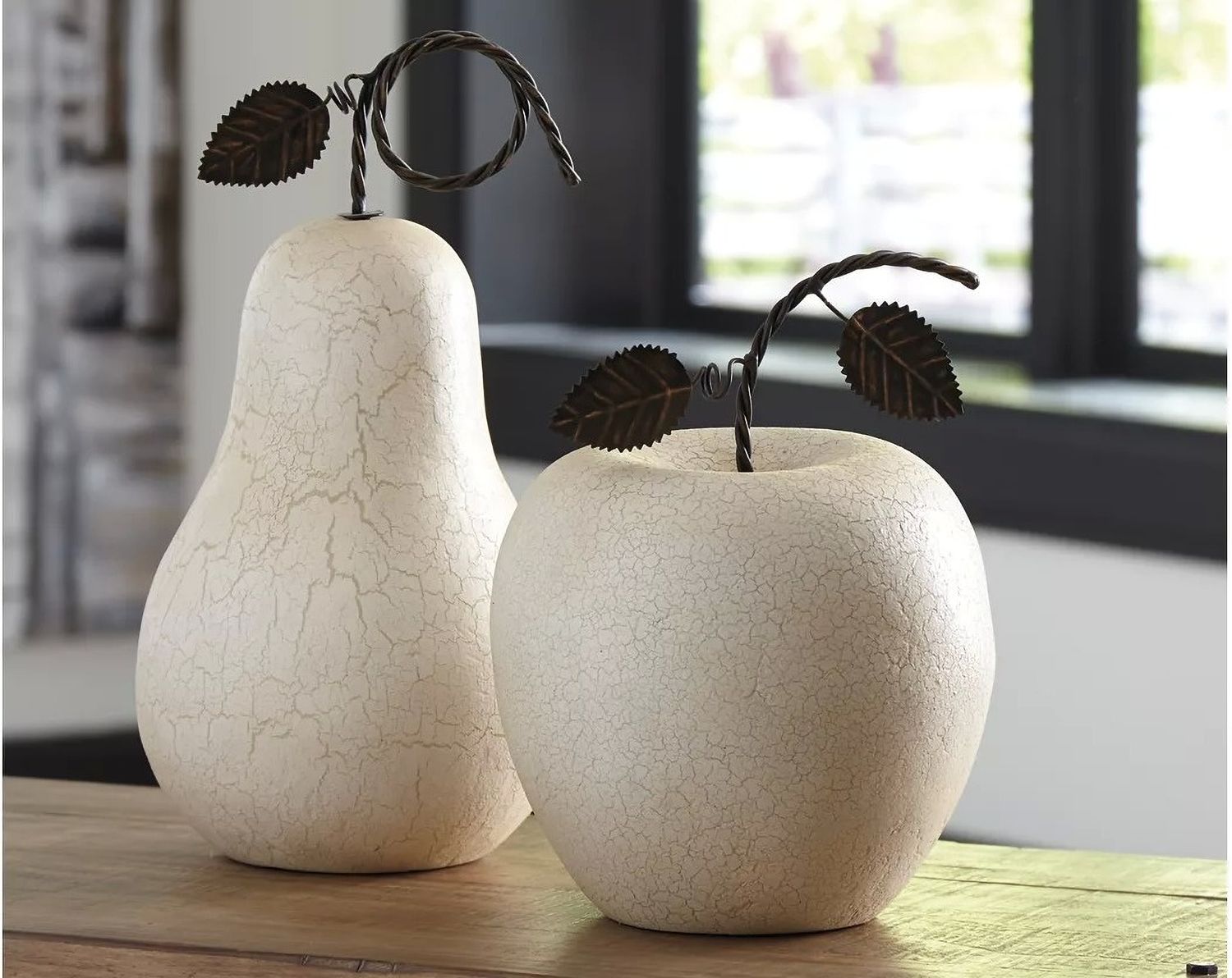Bidelia Antique White Sculpture Set of 2 A2000381