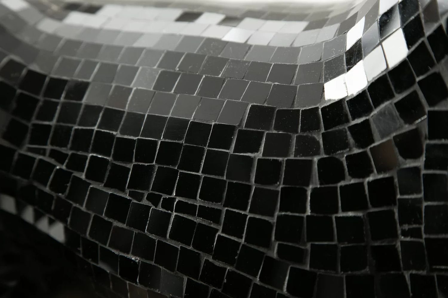 Drice Black Sculpture A2000419