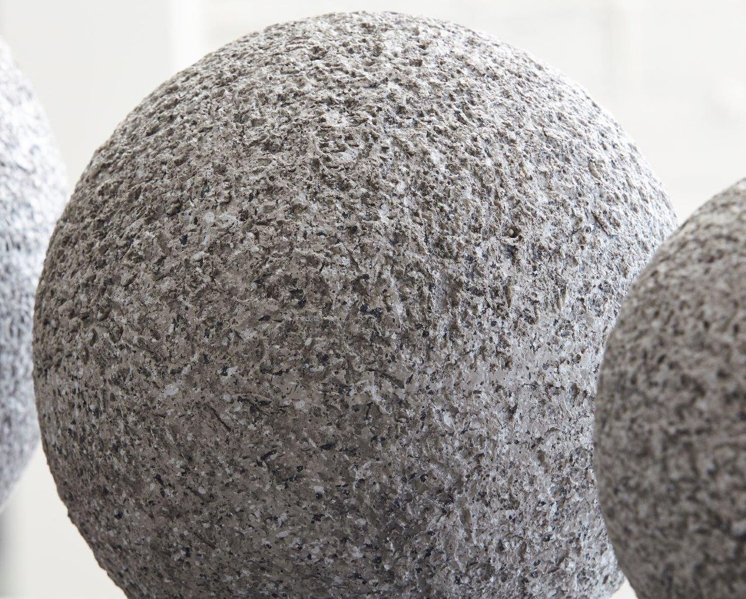 Chanlow Gray Sculpture A2000495S