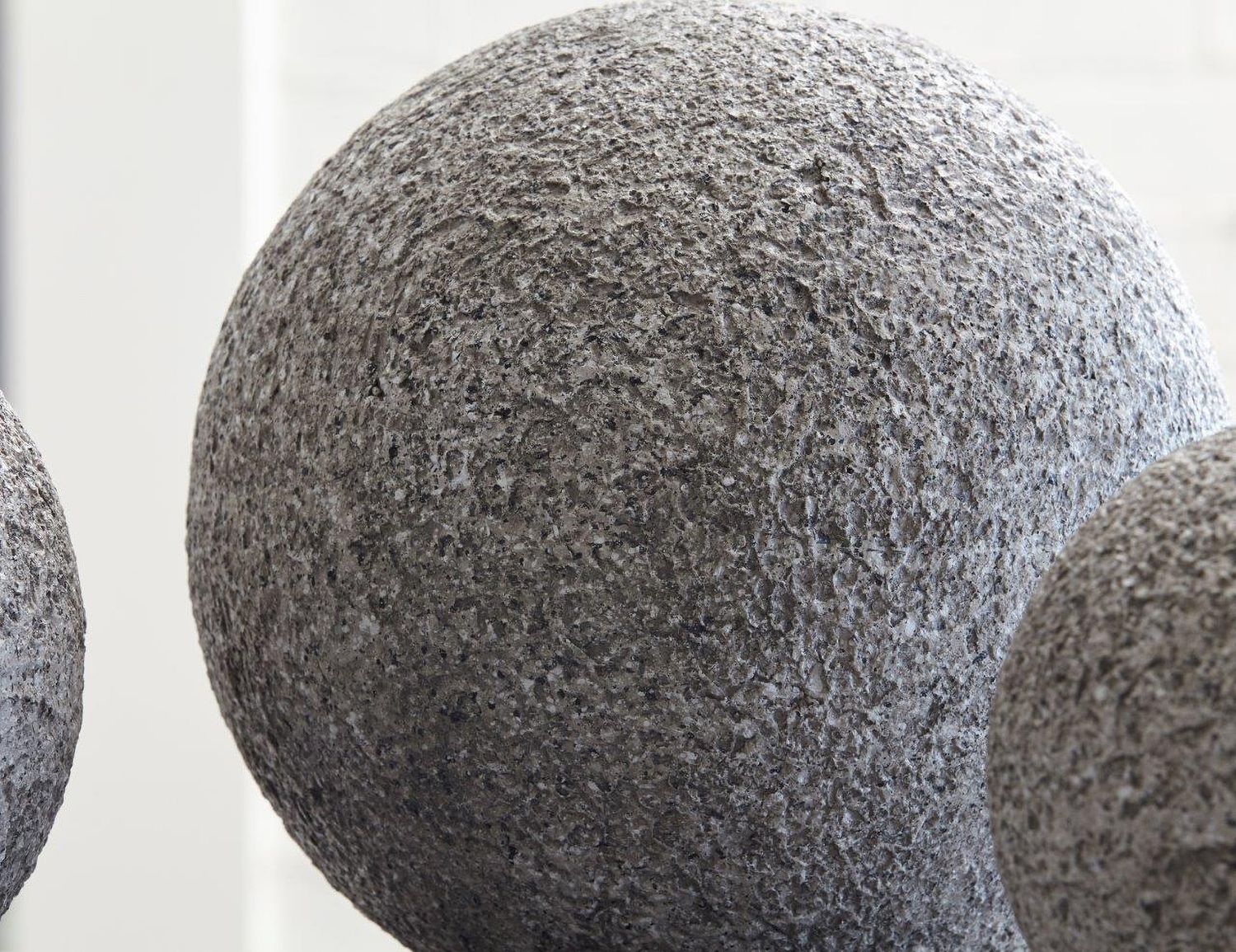 Chanlow Gray Sculpture A2000496S