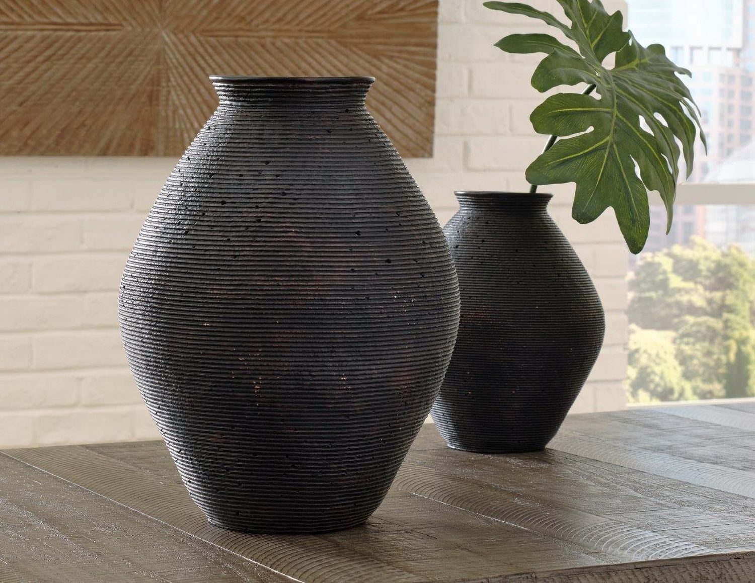 Hannela Antique Brown Small Vase A2000511