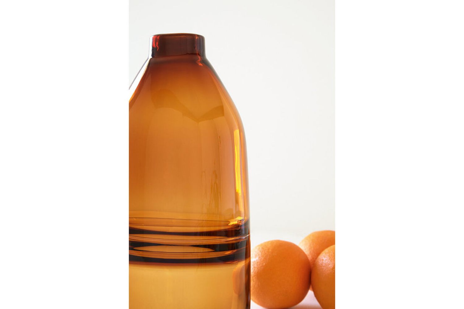 Lemmitt Amber Vase A2000541
