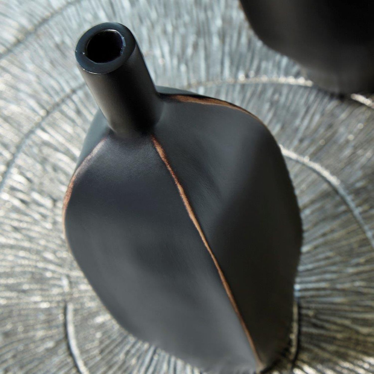 Rhaveney Black Small Vase Set Of 3 A2000550
