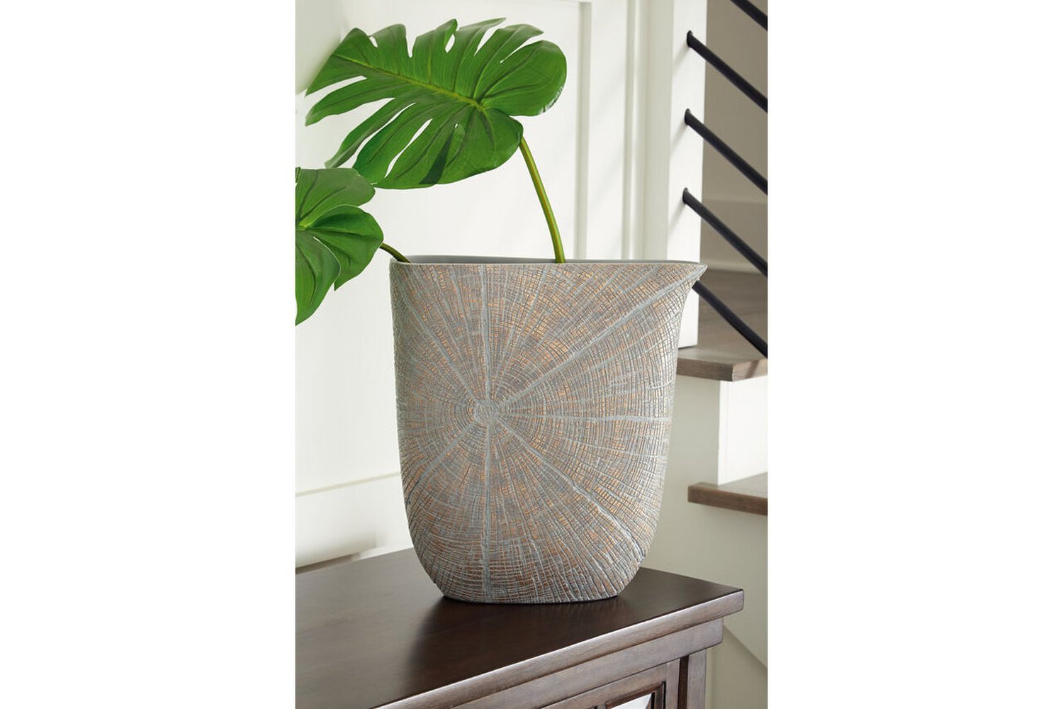 Ardenley Antique Gold Finish Vase A2000608V