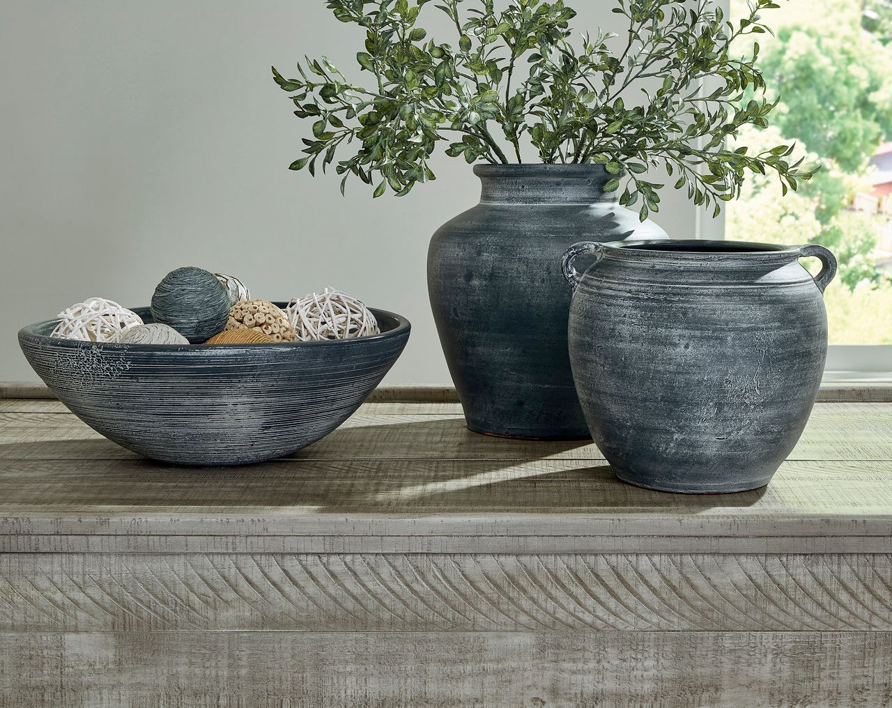 Meadie Vase In Distressed Blue A2000628
